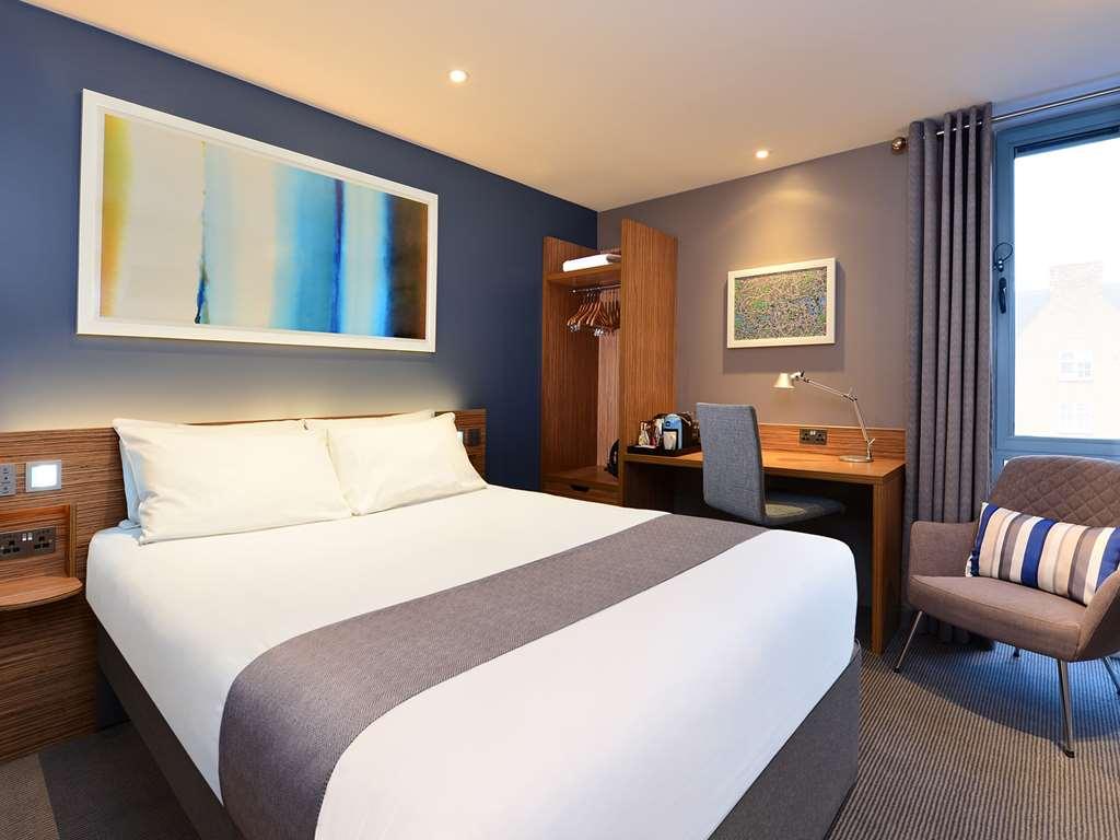 Travelodge London 伊灵 客房 照片