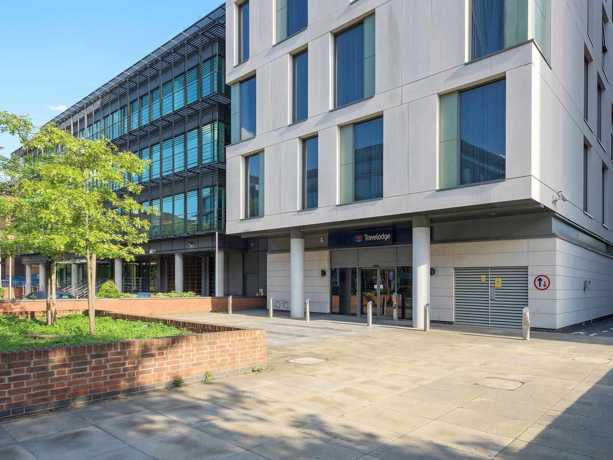 Travelodge London 伊灵 外观 照片