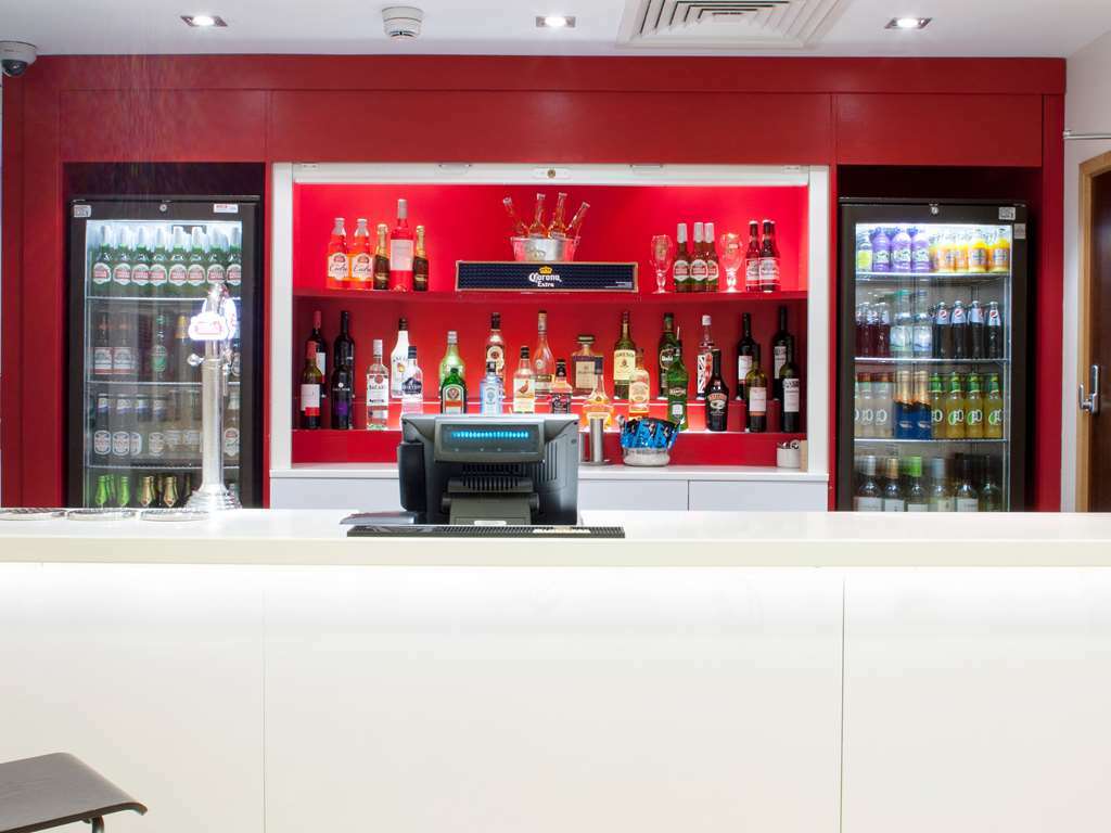 Travelodge London 伊灵 餐厅 照片